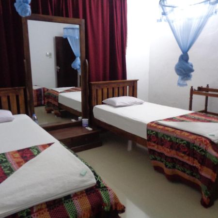 Saranga Holiday Inn Wellawaya Exterior photo