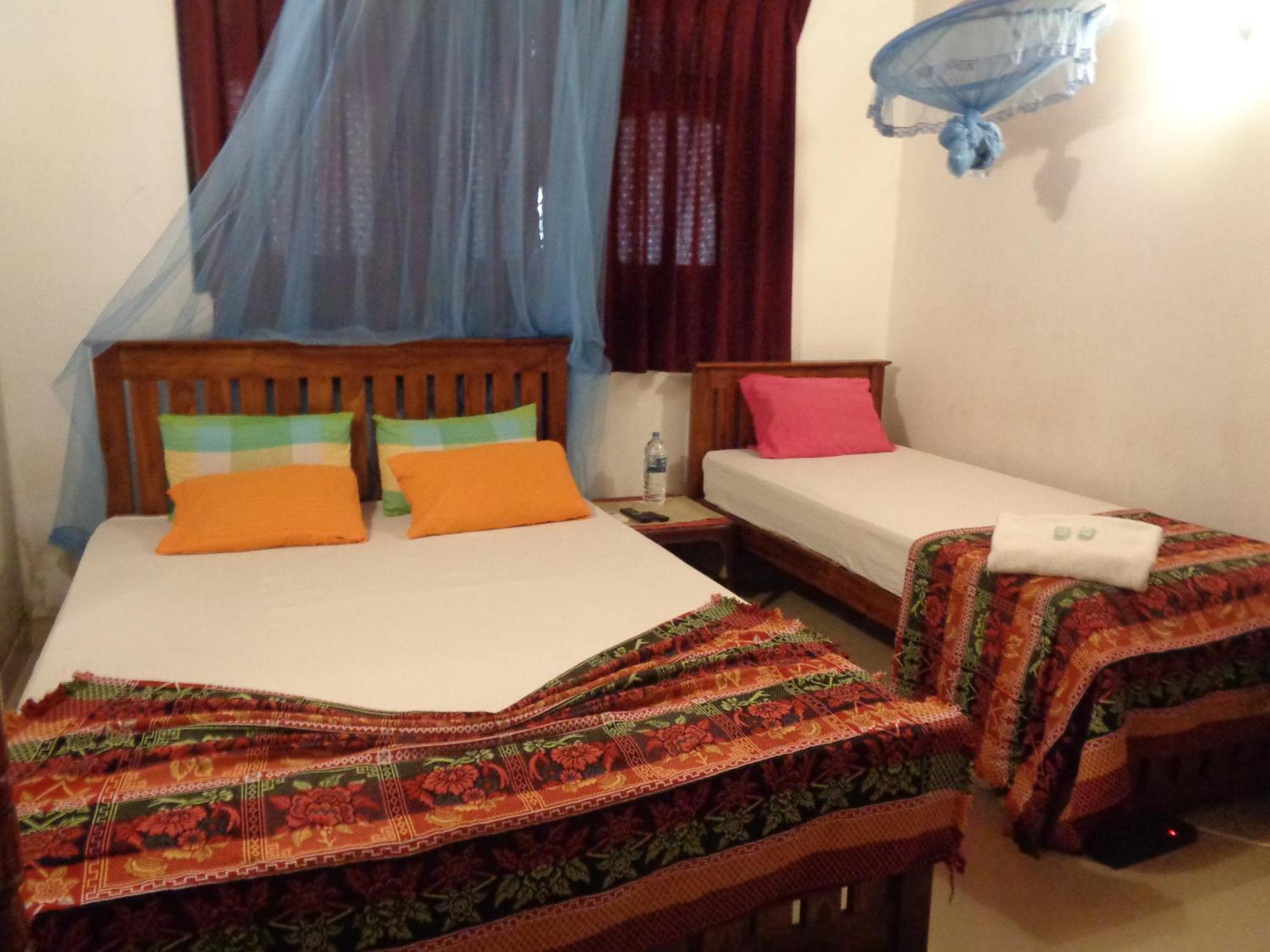 Saranga Holiday Inn Wellawaya Exterior photo