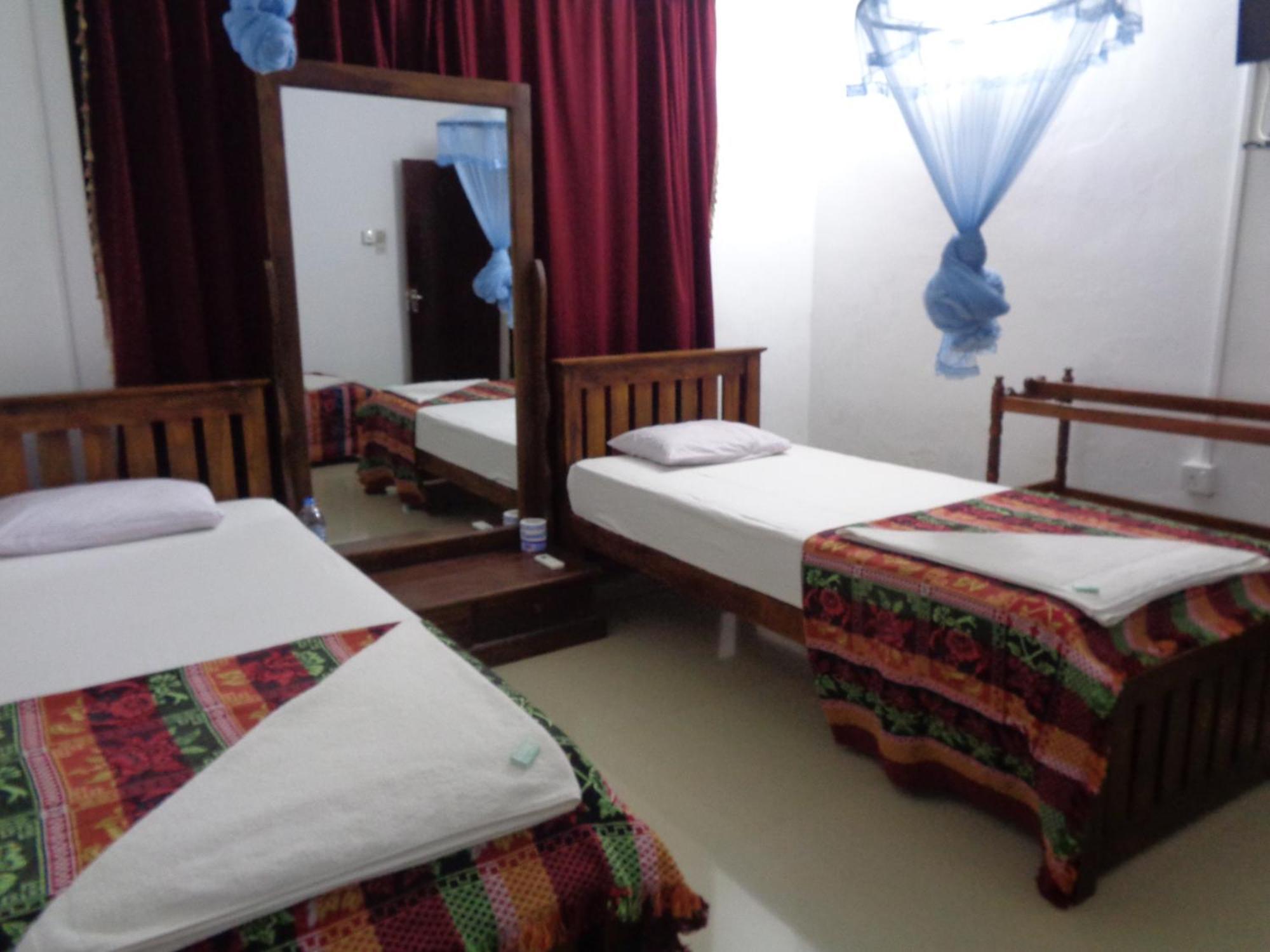 Saranga Holiday Inn Wellawaya Exterior photo