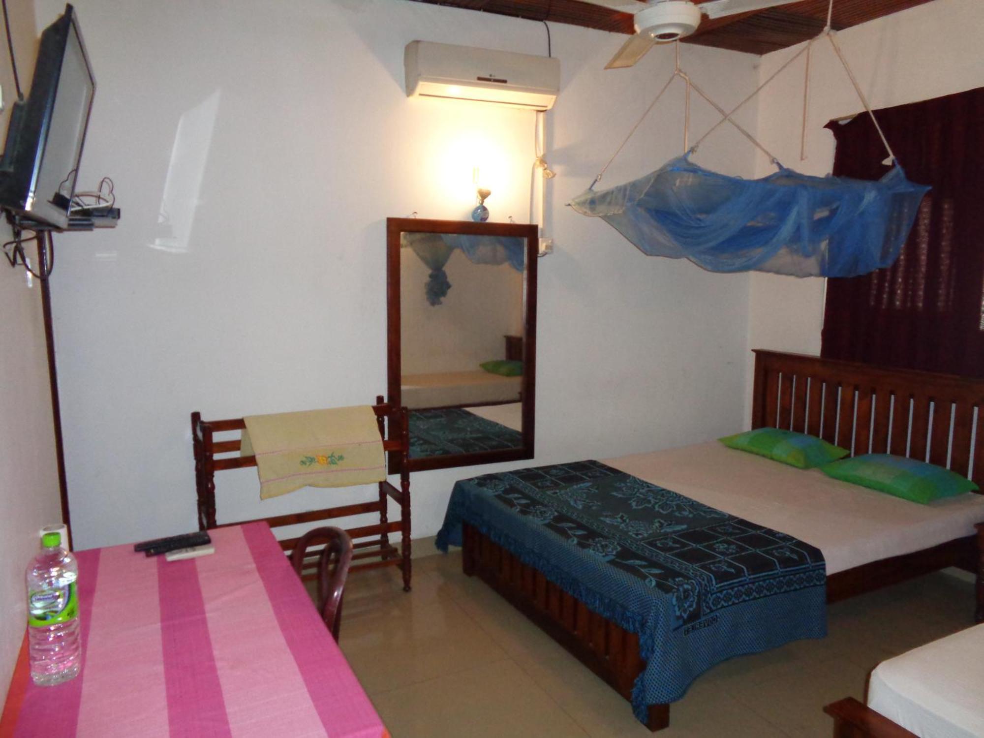 Saranga Holiday Inn Wellawaya Room photo