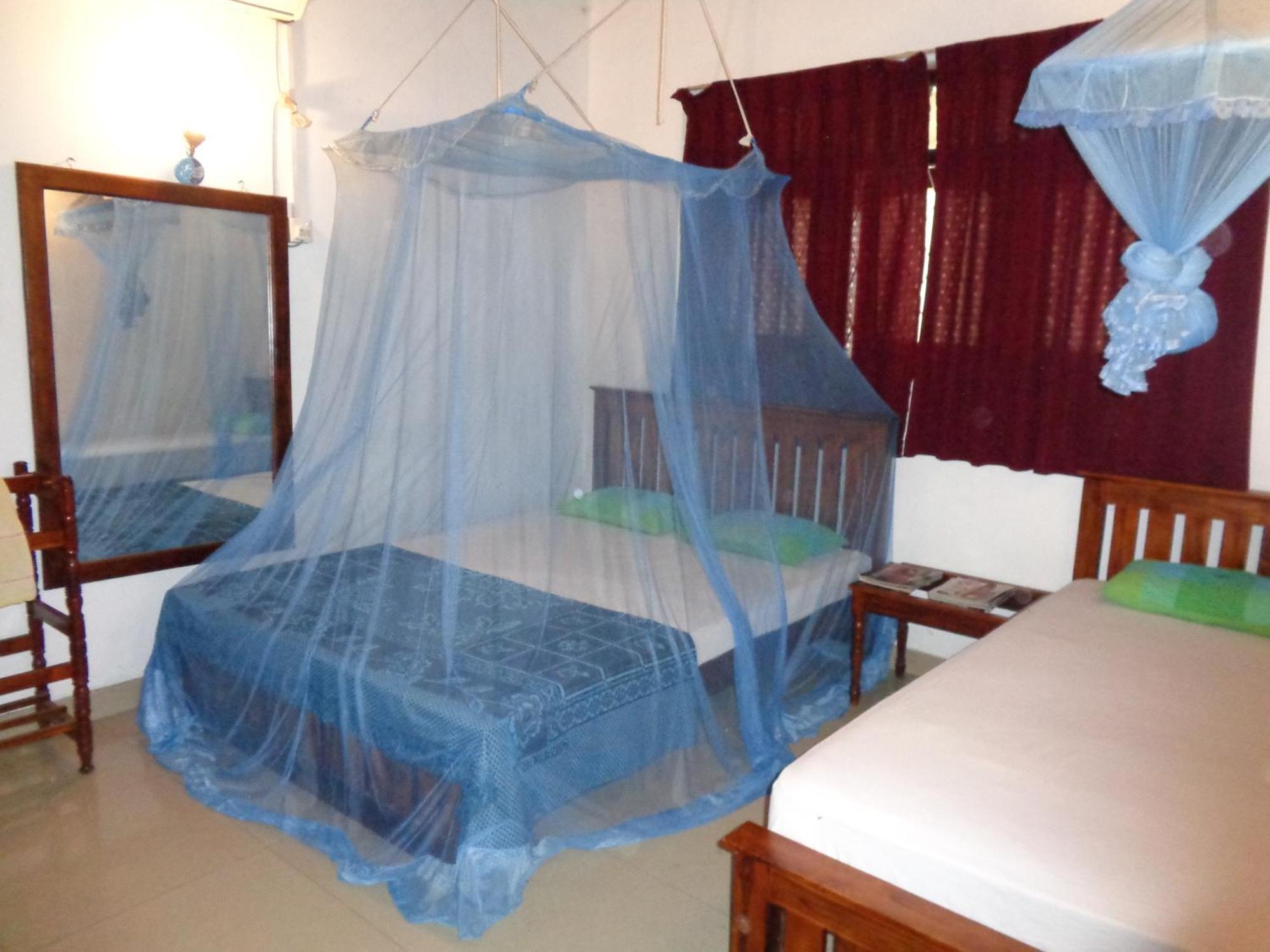 Saranga Holiday Inn Wellawaya Room photo