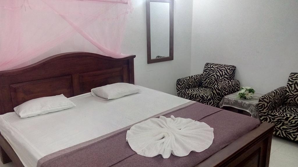 Saranga Holiday Inn Wellawaya Exterior photo