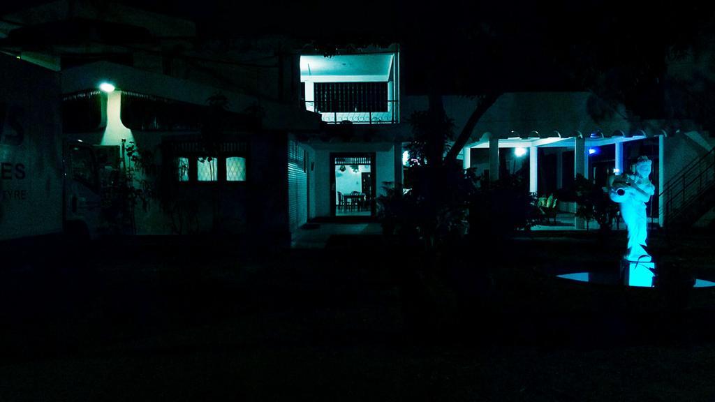 Saranga Holiday Inn Wellawaya Exterior photo